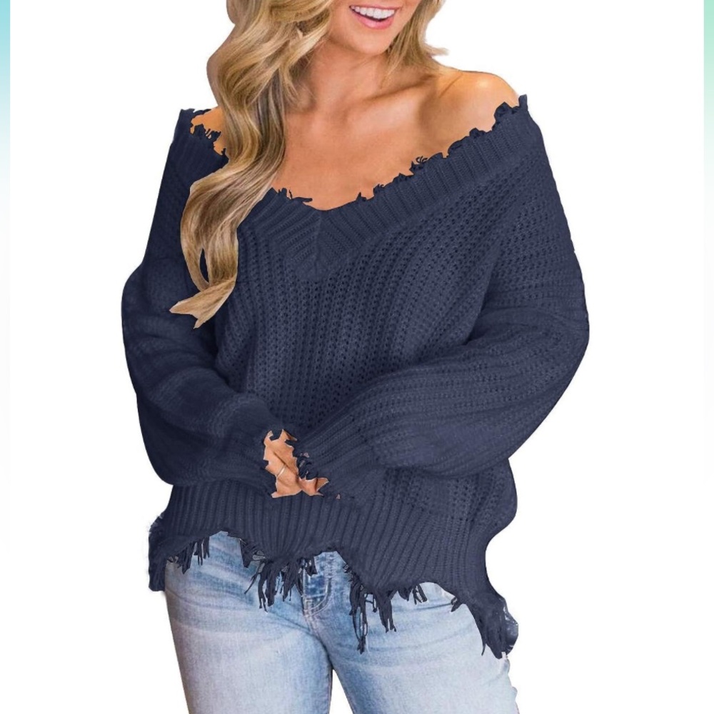 LEANI Knitted V-neck Distressed 
Sweater